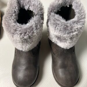 Gray Faux Fur Lined Boots kids boots size 9